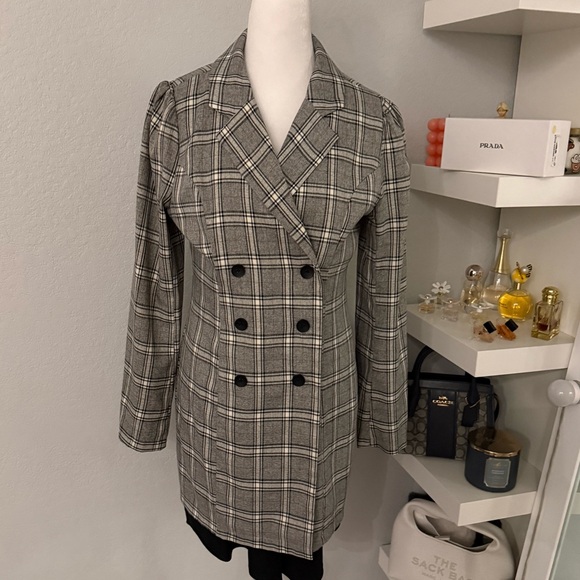 SHEIN Jackets & Blazers - SHEIN Gray Plaid Double-Breasted Blazer